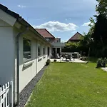 Hyggeligt Hus I Med Wellness Og Massage Vila *